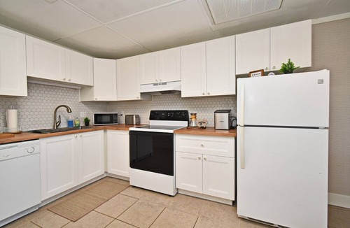 Clermont Condo | Visiting Family, Lakes, Golf, Olympus, the Mouse?