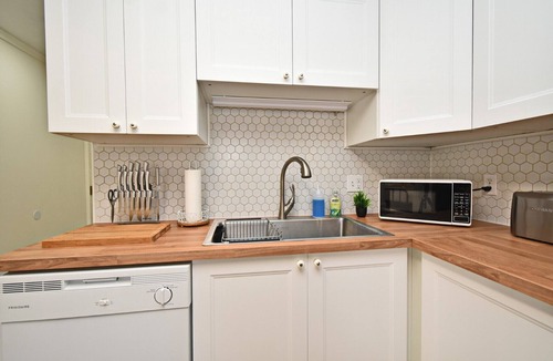 Clermont Condo | Visiting Family, Lakes, Golf, Olympus, the Mouse?