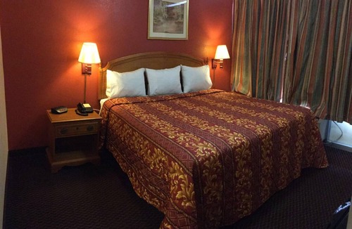 Aliceville Hotel | Voyager Inn