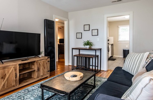 Five Points South Condo | Vulcan View- Groups/King Beds/Free Parking/Balcony