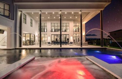 Reunion House | W402J - Eclectic Estate with Location Themed Bedrooms at Reunion