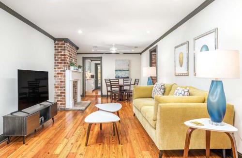 Savannah Victorian District Apartment | Waldburg Garden