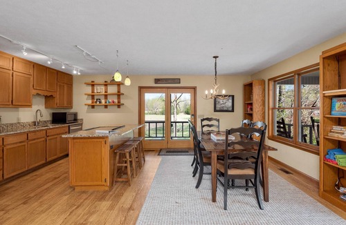 Norfork Cottage | Walk-In Norfork River Access! 6 Acres with Amazing Views and Total Privacy!