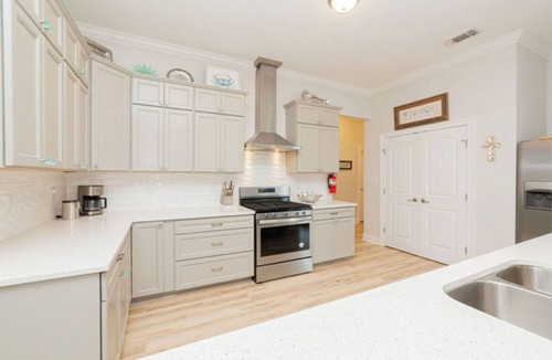 Waveland House | Walk to Beach!- 3BR/2BA- Golf cart to Downtown BSL