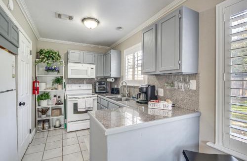 Waveland House | Walk to Beach: Waveland Retreat w/Yard!