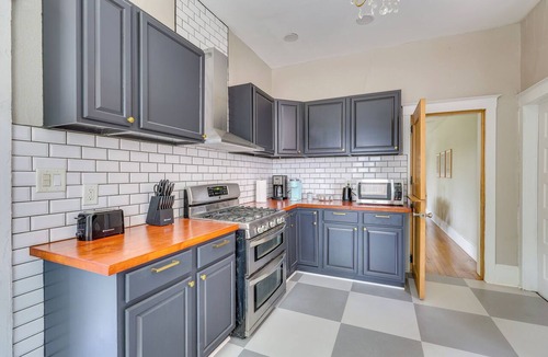 Eustis House | Walk to Parks & Dining! Historic Eustis Home