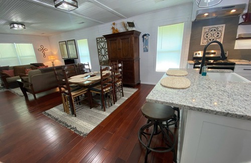 Hodges Other | Warm & inviting 1935 farmhouse near lakes-walking/riding trails modern amenities