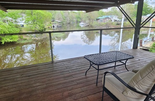 Columbus House | Waterfront 2BR Retreat w/Private Dock