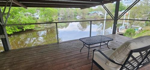 Columbus House | Waterfront 2BR Retreat w Private Dock