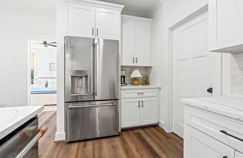 Dadeville House | Waterfront 4 bedroom house on beautiful Lake Martin, AL - sleeps 10