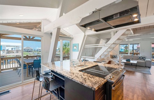 Silver Cay Cottage | Waterfront Beach Cottage