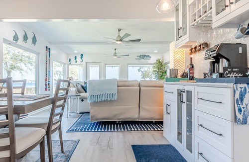Fort Walton Beach Cottage | Waterfront Bliss Beach Cottage