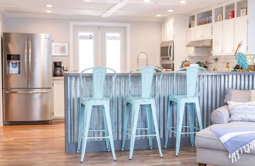 Shoreline Park House | Waterfront Coastal Cottage~Pet Friendly with Private Dock-Access to Jourdan/Gulf