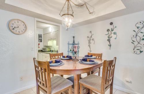Mary Esther House | Waterfront Community w/Perks: Mary Esther Condo