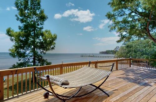 Freeport House | Waterfront Family Retreat on Choctawhatchee Bay!