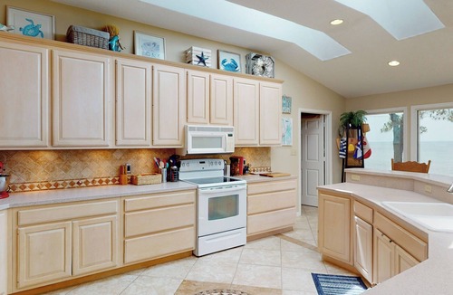 Freeport House | Waterfront Family Retreat on Choctawhatchee Bay!