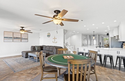 Ocean City House | Waterfront Getaway☀️| Bay Views | Turtle's Cove | Dog-Friendly 🐾 | Fire Pit & Grill