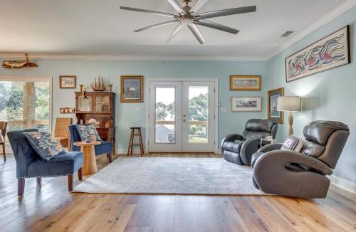 Gautier House | Waterfront Gulf Coast Home w/Outdoor Oasis!