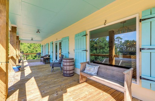 Gautier House | Waterfront Gulf Coast Home w/Outdoor Oasis!