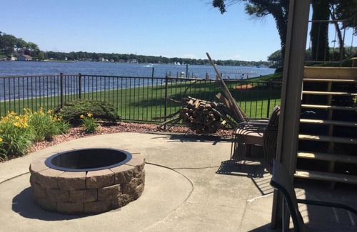 Spring Lake House | Waterfront home pool, hot tub, dock queen beds