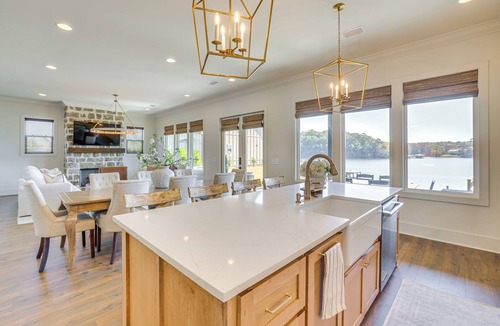 Alexander City House | Waterfront Home in Alex City, Near Auburn