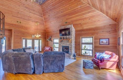 Milton House | Waterfront Milton Home w/Boat Dock!