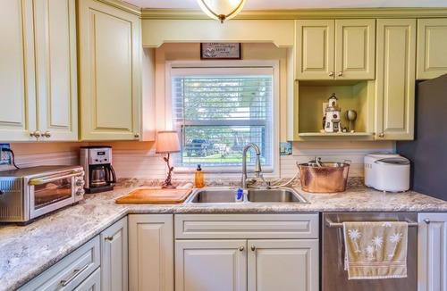 Ono Island Cabin | Waterfront Pensacola Paradise with Boat Slips!