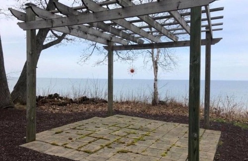 Brimley House | Waterfront Spacious 4 bedroom beach lake house in beautiful Brimley-Bay Mills