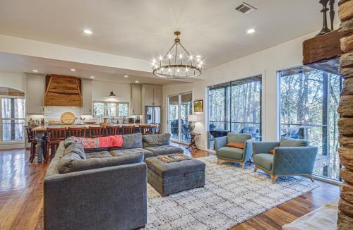 Tougaloo House | Waterfront Terry Home w/3 Decks & Hot Tub!