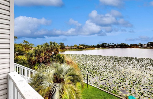 El Centro Beach Condo | Waterfront Townhome w/Shared Pool, Central AC, Free WiFi - Snowbird-Friendly