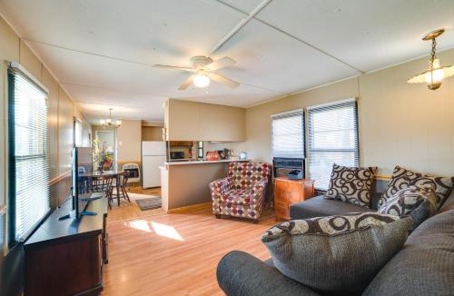 Waterloo House | Waterloo Home: Walk to Pickwick Lake Fishing Pier!