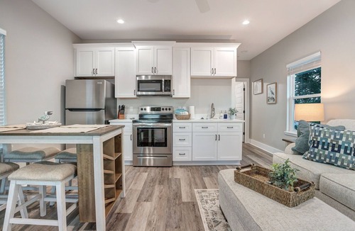 Waveland House | Waveland Beach Cottage 213