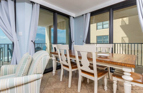 Orange Beach Condo | *WEEKLY SPECIALS!* Phoenix III - 7th Floor - 3 Bedroom