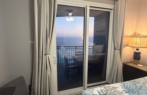 El Centro Beach Condo | Welcome to BEACHSIDE BREEZE @ Sterling Breeze