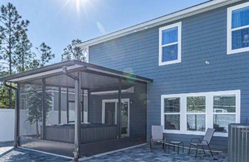 Westside House | Welcome to Crystal Retreat