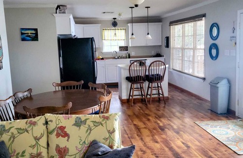 Dry Creek House | Welcome to Maison de Couillon! Beautiful lake house on serene Bundick Lake!