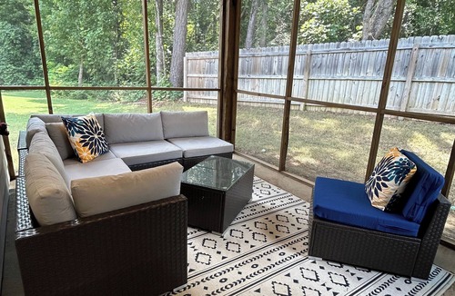 Auburn House | Welcome to Ode to Aubie! Full house 3 bedroom - 1.4 m to the Stadium!