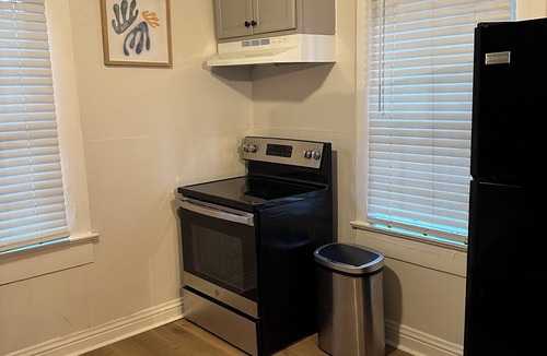 Montgomery Cottage | Welcoming 3-bedroom cottage in Montgomery near Baptist, Huntingdon College