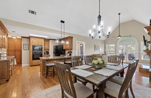 Eatonton House | Well appointed 3-bedroom family retreat with dock on beautiful Lake Oconee