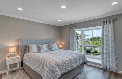 Sawgrass House | Wellness Retreat - Oceanfront condo w beach access