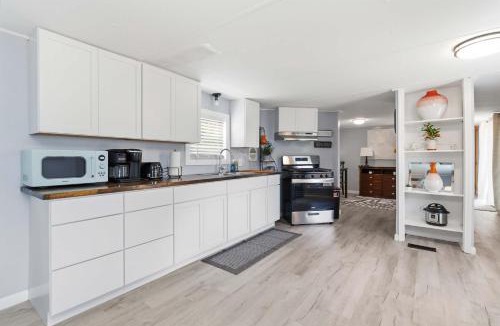 West Fork House | West Fork Escape with Private Deck and Porch