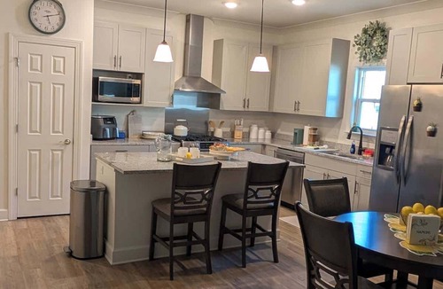 Mobile Apartment | West Mobile Farmhouse Fun
