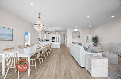 Southpointe House | West Side Gorgeous 6 Br 4.5 Ba Beach Front Duplex - Newly Renovated!