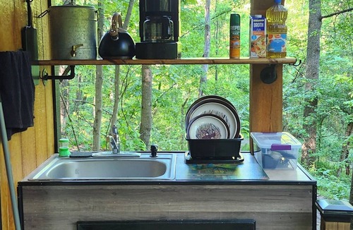 Long Bottom Cabin | Whippoorwill off grid hike in tiny cabin retreat in tranquil Long Bottom getaway