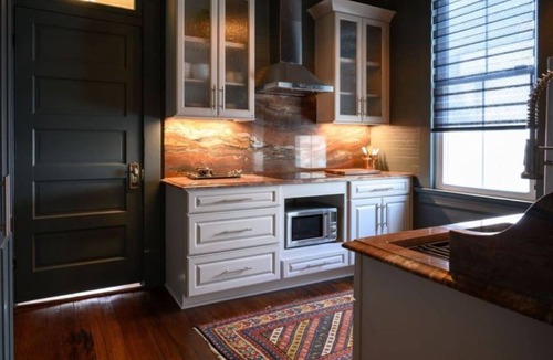 Baton Rouge House | White House @ America Street