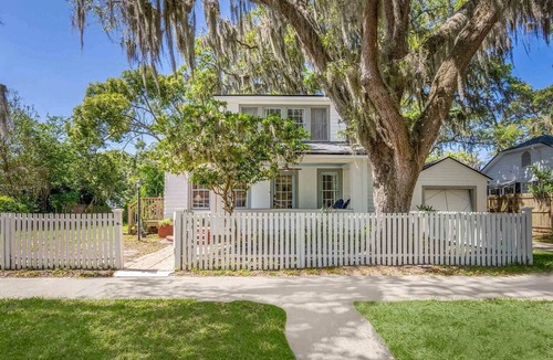 St. Augustine House | White Lily Cottage, White Lily Cottage