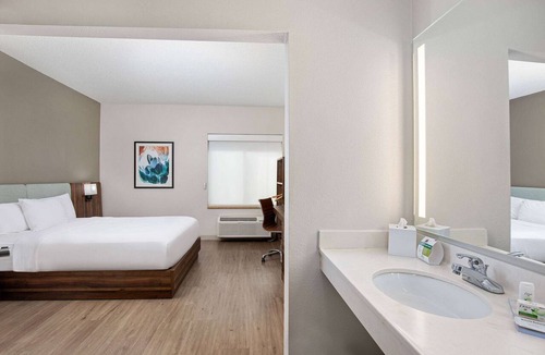 Hattiesburg Hotel | Wingate by Wyndham Hattiesburg