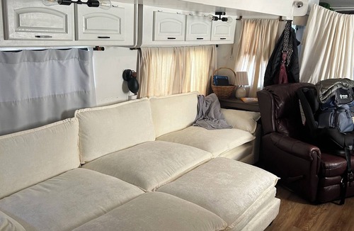 Biloxi House | Wonderful 1-bedroom recreational vehicle with AC
