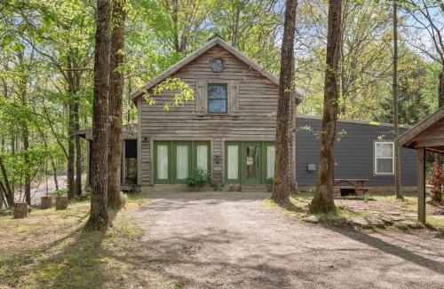 Bremen House | Wonderland Cabin - Quiet, Family-Friendly Stay - Near The Barn