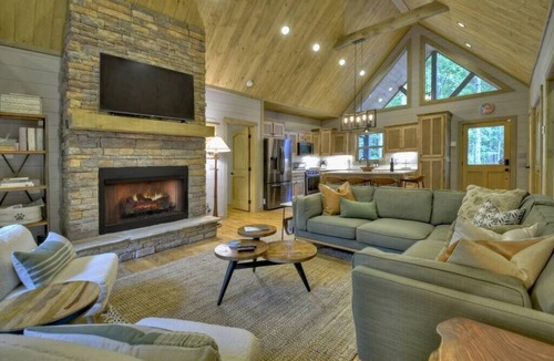 Blue Ridge Cabin | Woodnest Retreat | $179 Off Your Stay!